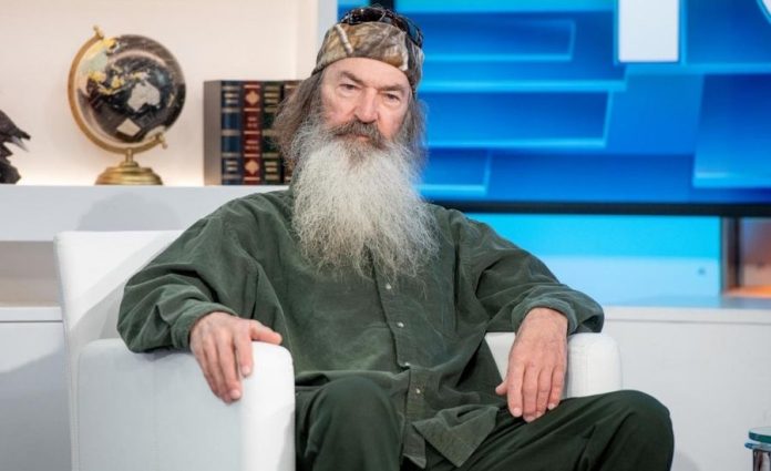 Untitled (1048 x 800 px) (16) Phil Robertson